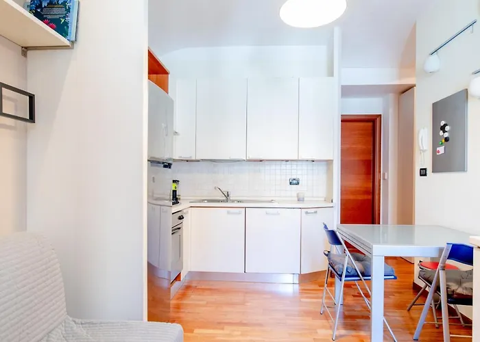 아파트 - Finalmente A By Happyhostorino