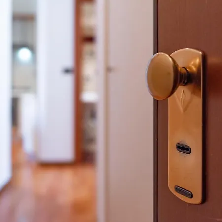 - Finalmente A By Happyhostorino Daire Torino